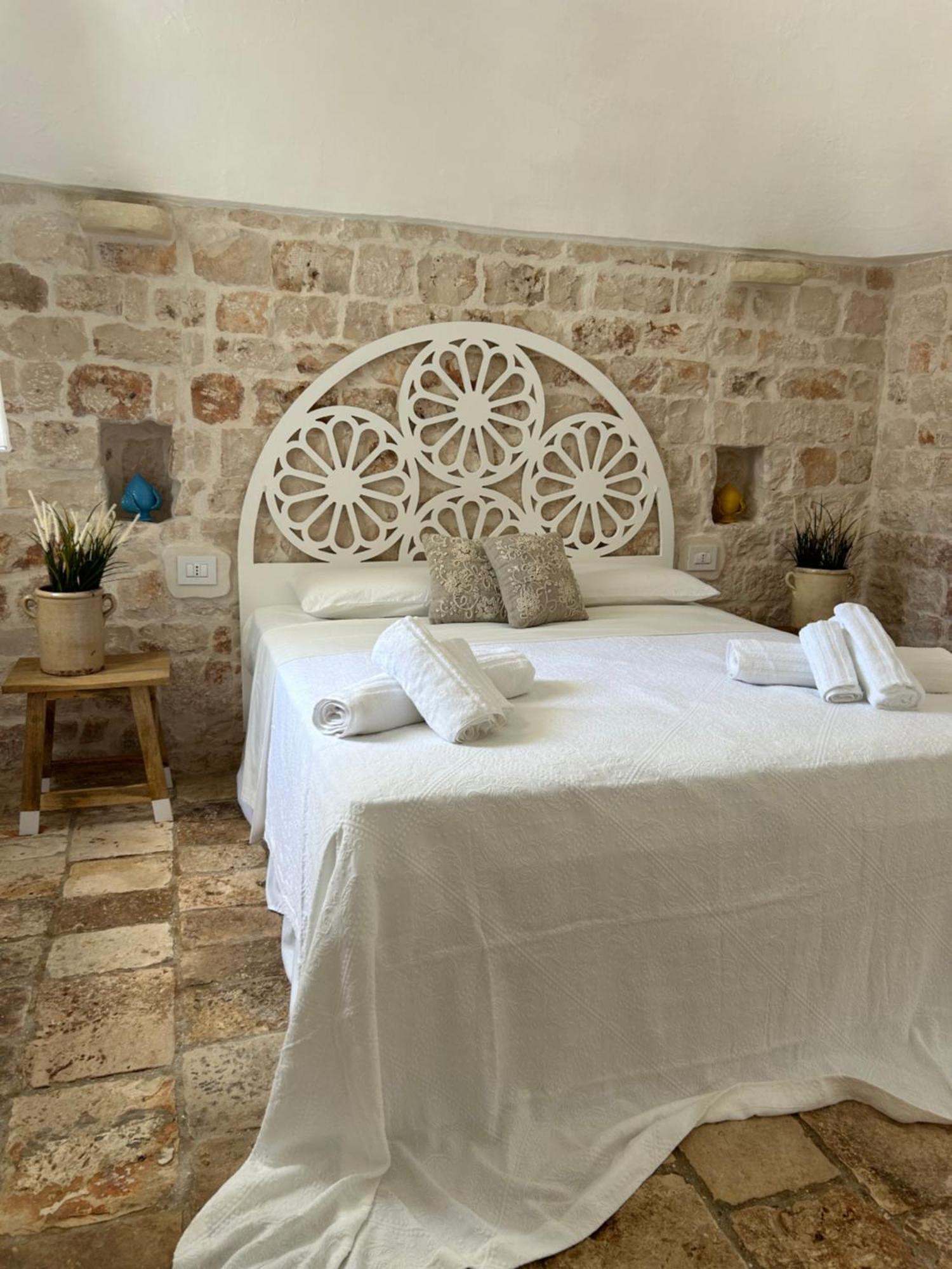 Trulli In Contrada - Monopoli Guest House Bagian luar foto