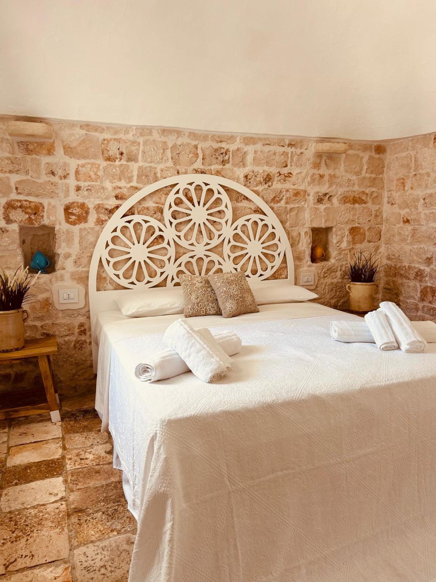 Trulli In Contrada - Monopoli Guest House Bagian luar foto